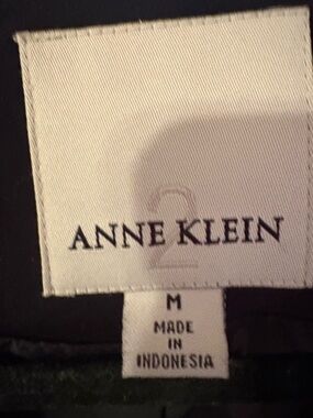 Anne Klein Black Top with White Label